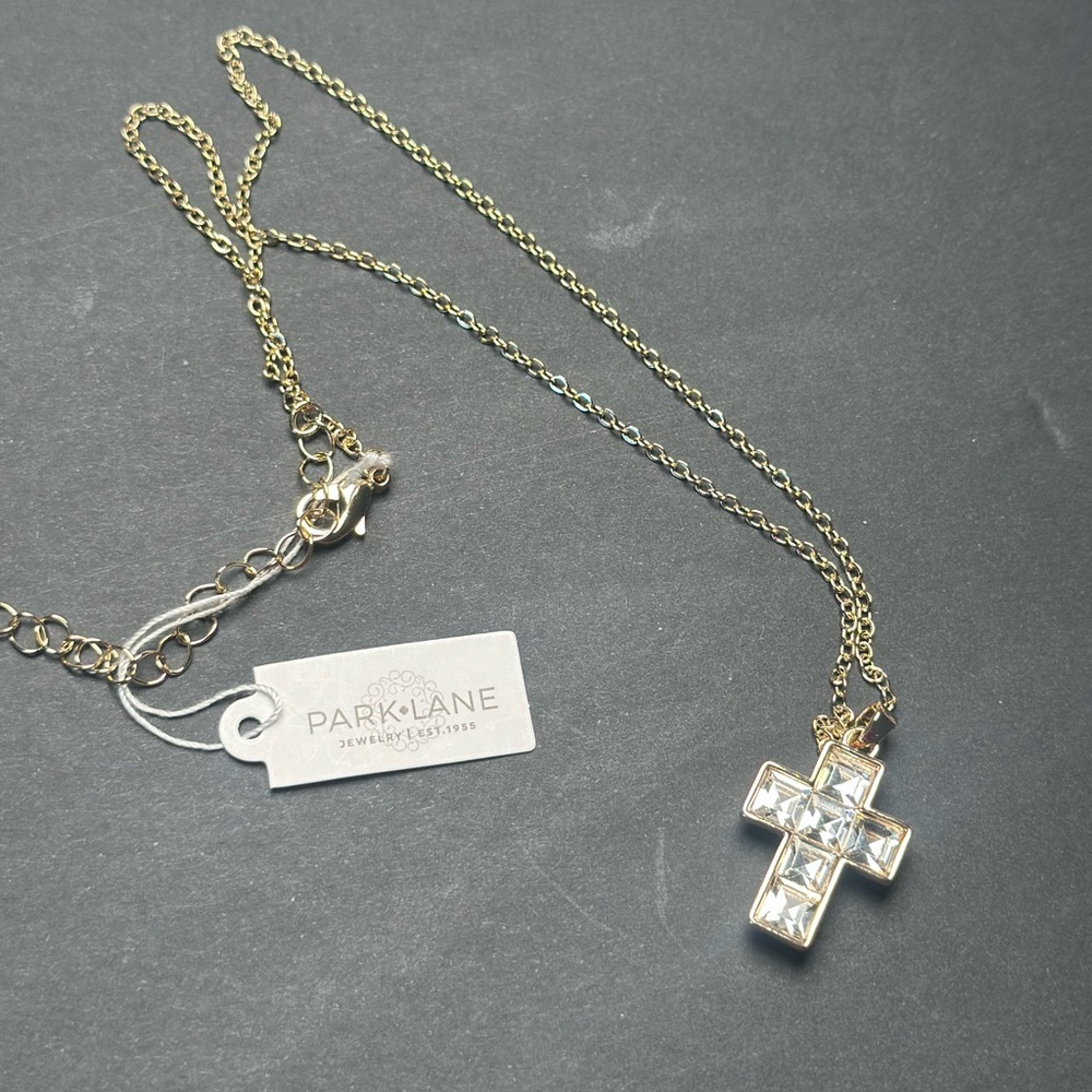 Parklane  Glory Necklace Elegant Gold Cross Pendant Necklace - Picture 2 of 2